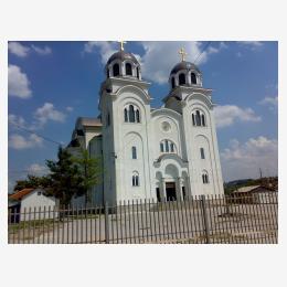 02-Crkva_u_centru_Valjeva.jpg